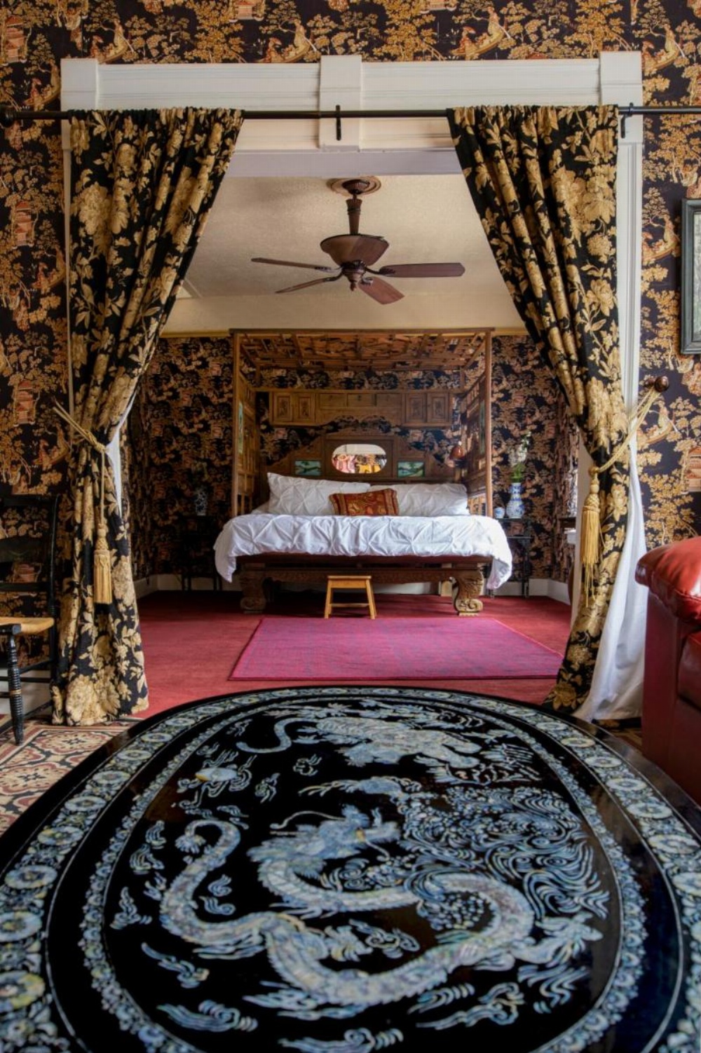 Deluxe One-Bedroom Suite