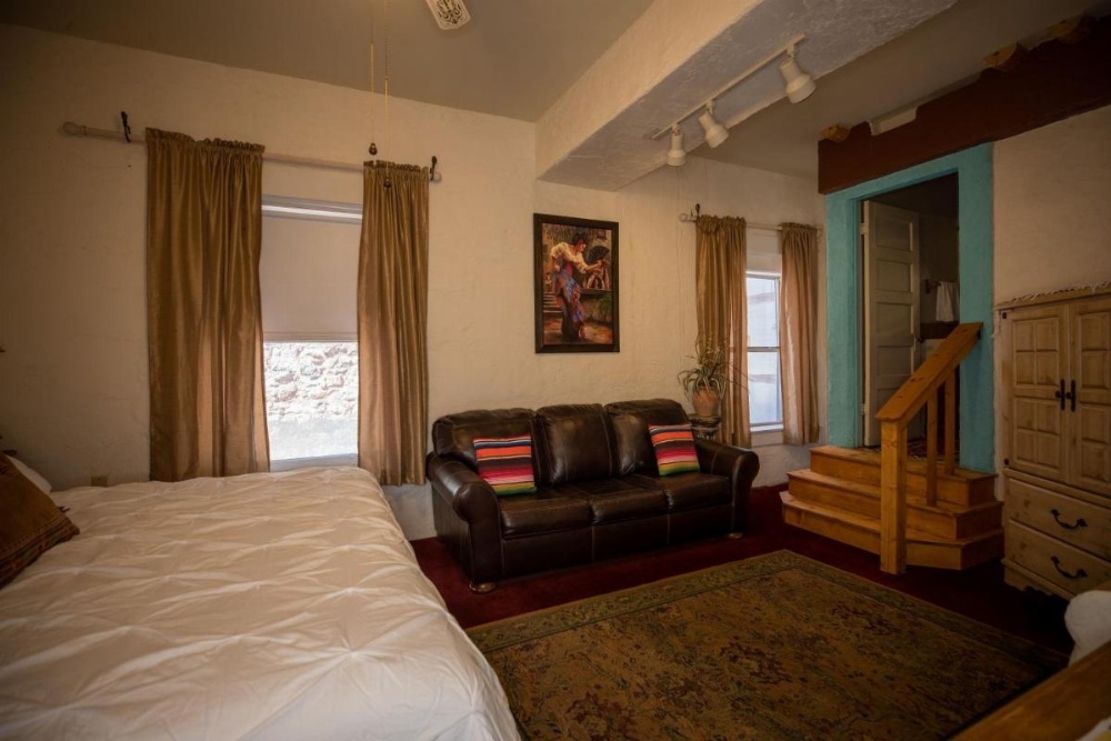 Room image 3