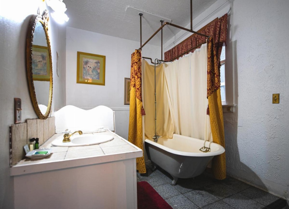 Bisbee Grand Hotel Image 40