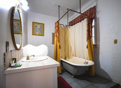 Bisbee Grand Hotel image 40