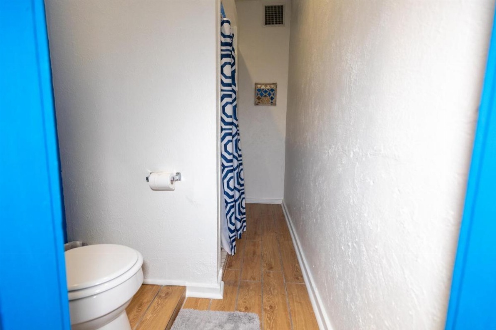 Room image 2